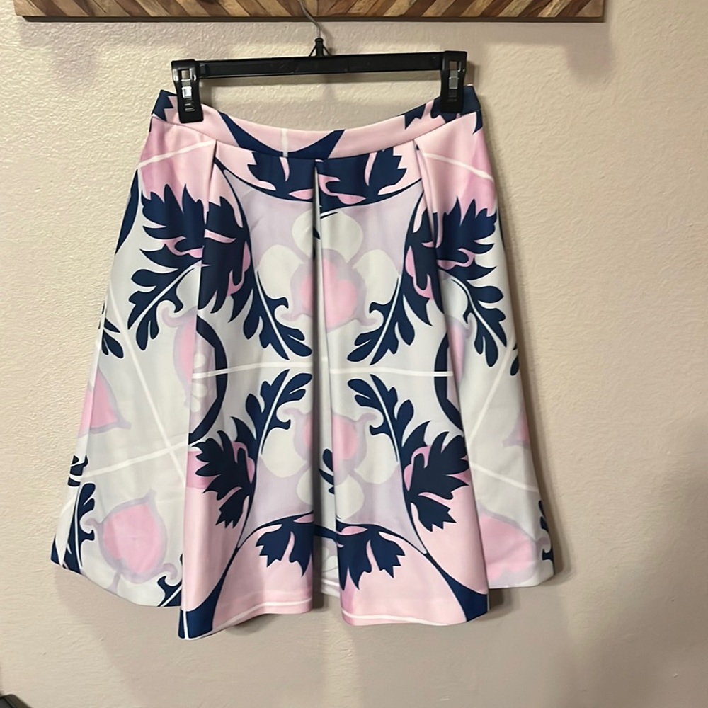 Ted Baker EUC, Ted Size 2, US 4-6. Pleaded Skirt